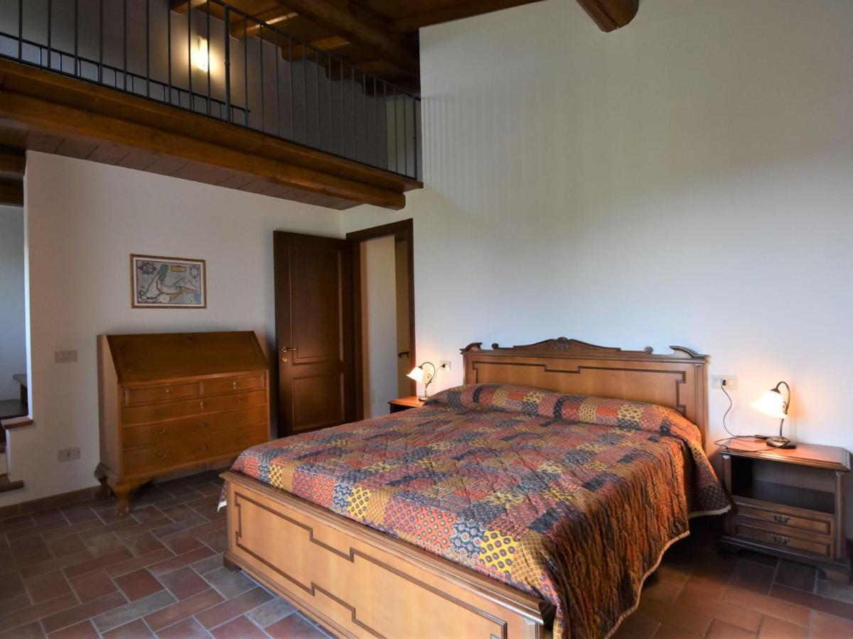 Castana  Apartment La Corte Bricca - Trilo B By Interhome מראה חיצוני תמונה