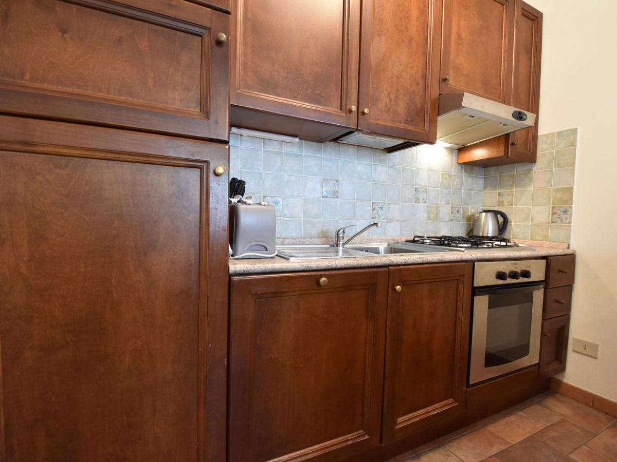 Castana  Apartment La Corte Bricca - Trilo B By Interhome מראה חיצוני תמונה